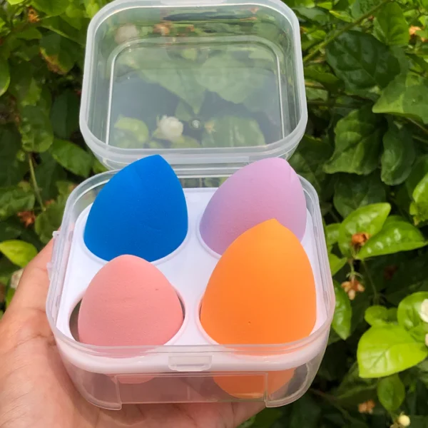 Beauty Blender 4 Pcs Set With Holder Box (Random color) - Image 2