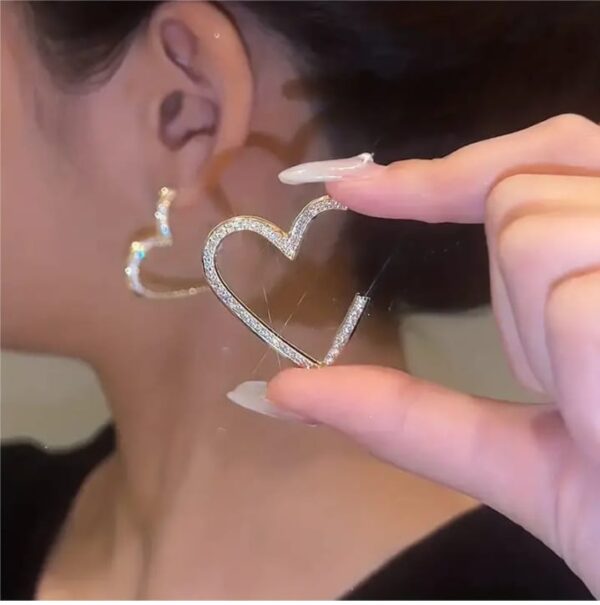 Golden Heart Shape Elegant Zircon Earrings  Material Alloy For Girls - Image 3