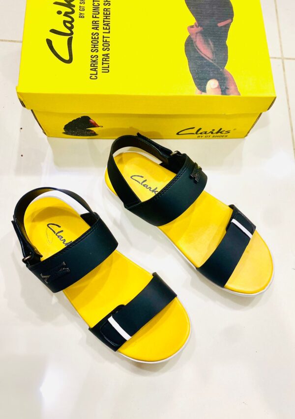 (Black & yellow  )  Comfortable💯Soft Clarks Sadle’s For Men