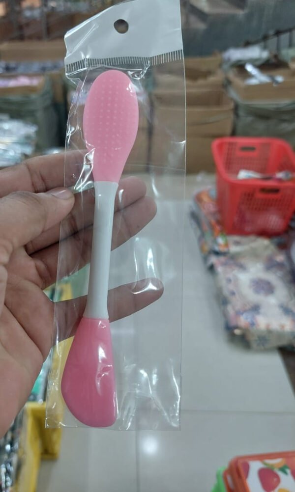 Silicone Face Mask Brush Applicator |  Facial Mask Brush for Mud, Clay, Charcoal Mixed Mask (Random color) - Image 3