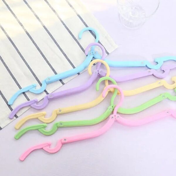 Folding hanger Foldable Clothes Hangers Portable Travel Clothes (Random Color) - Image 5