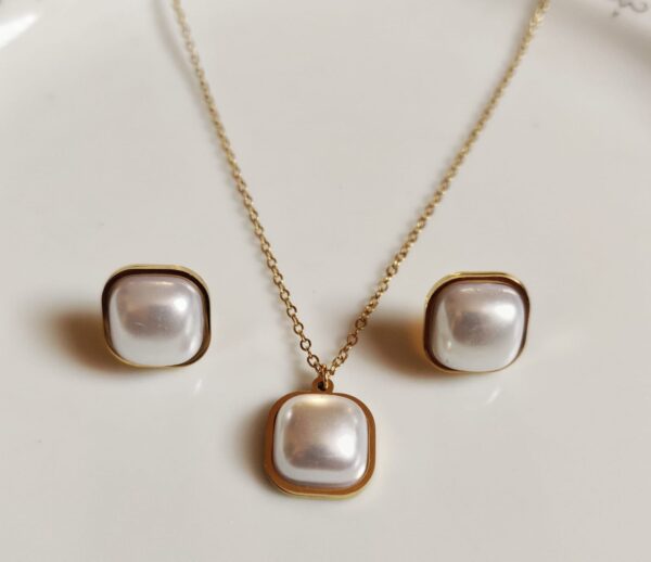 White Pearl & Tops with Golden Chain Pendant for girls & Women - Image 2