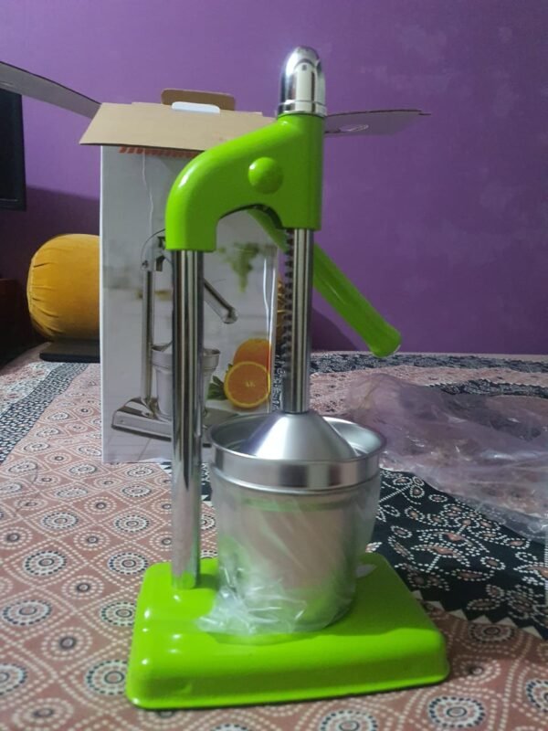 Manual Juicer, Hand Press Citrus Presser with Stainless Steel Cup, Portable Countertop Juice Squeezer for Lemon (Random color) - Image 8