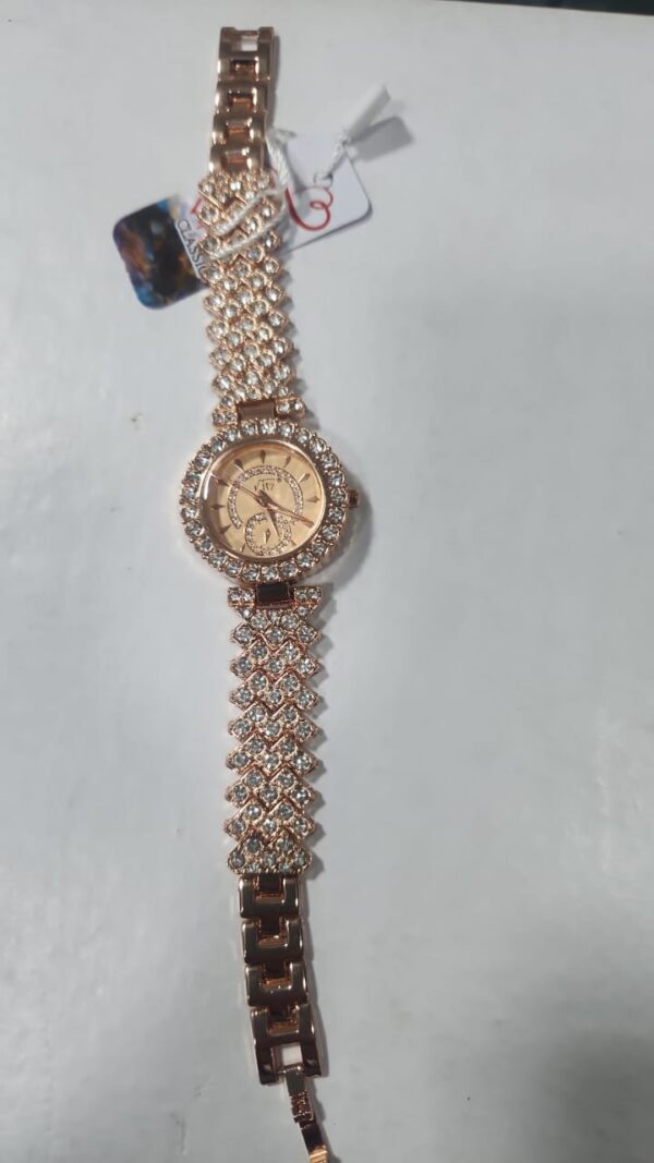 Fashion Bracelet Watch Ladies Quartz Wrist Watches (without box) - Image 3