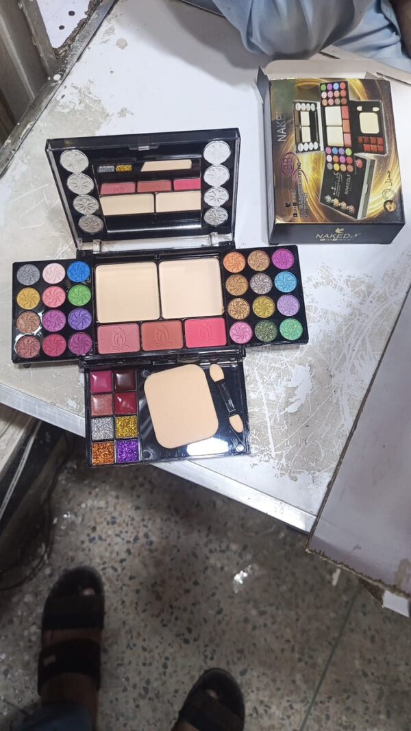 Naked BB make up kit - Image 5