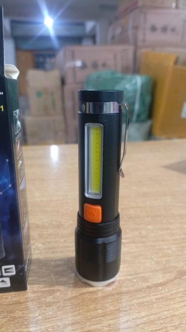 P50 super light rechargeable flashlight - Super bright Led Light - zoomable Rechargeable torch 3 mode - Image 7