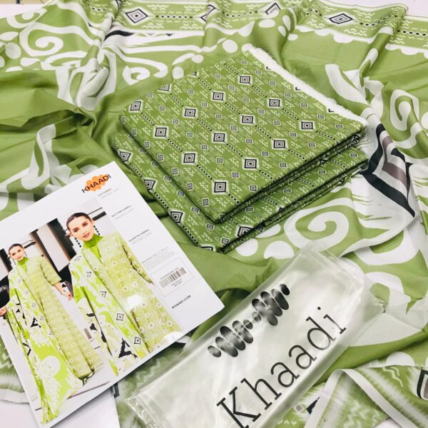 ✨ Khaadi brand ✨ 3 Piece Digital Printed Lawn Unstitched Suit new Collection 2025 for womens - Image 3