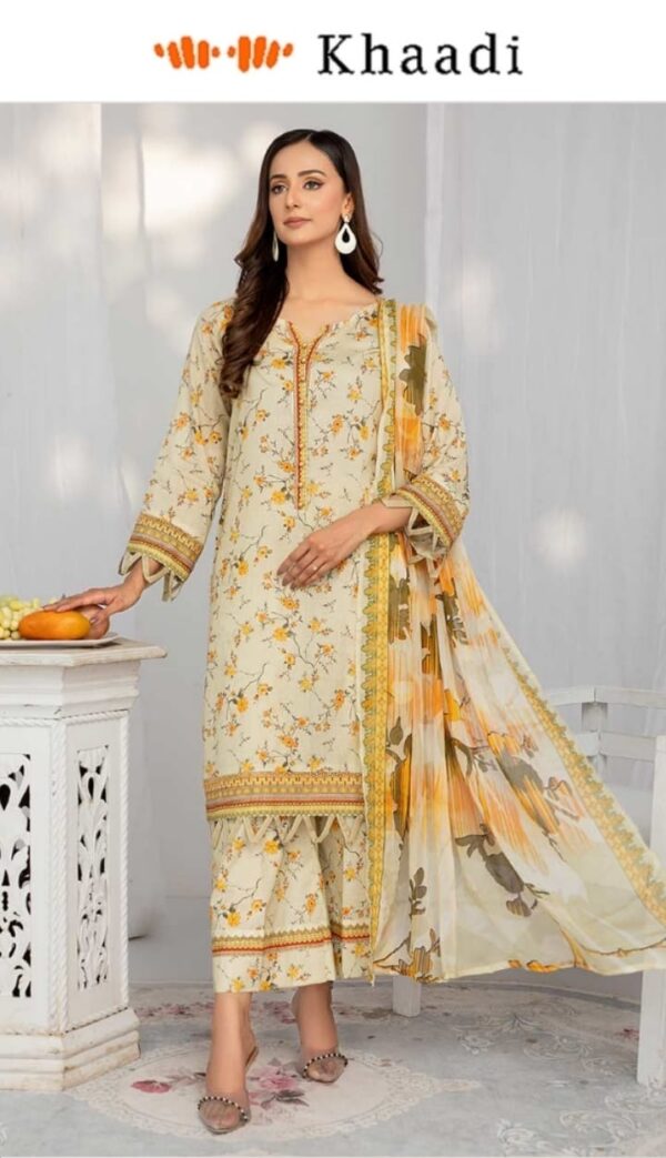 ✨ Khaadi brand ✨ 3 Piece Digital Printed Lawn Unstitched Suit new Collection 2025 for womens - Image 3