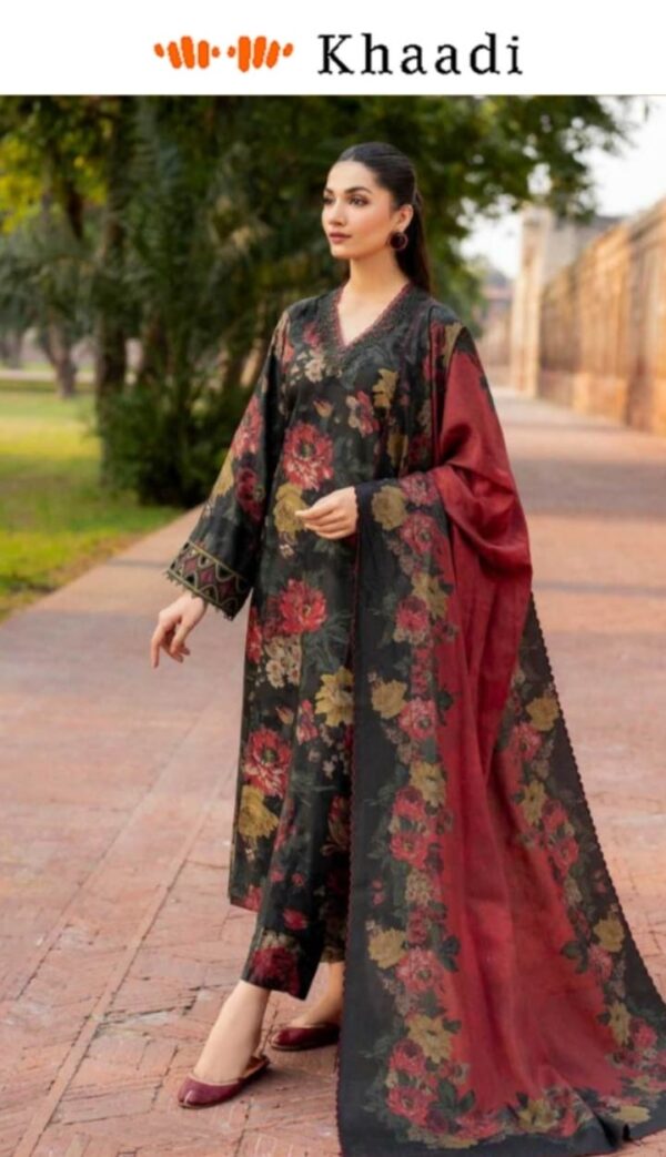 ✨ Khaadi brand ✨ 3 Piece Digital Printed Lawn Unstitched Suit new Collection 2025 for womens - Image 3