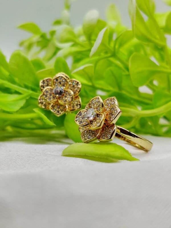 1 Piece Imported Moveable Luxurious Petal Bloom Adjustable Ring – 2 Stunning Color Variants🌟 | Luxurious Design Ring | Adjustable Ring | Ring For Girls & Women ✨ - Image 5