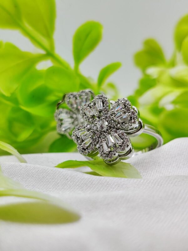 1 Piece Imported Dazzling Movable Floral Blossom Adjustable Rings - 2 Color  Variants 🌟 | Luxurious Design Ring | Adjustable Ring | Ring For Girls & Women ✨ - Image 5