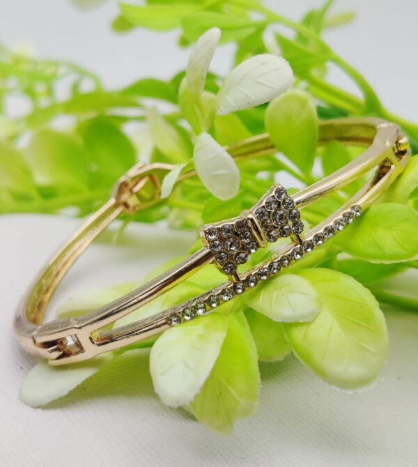 | Best Quality Artificial Bracelet For Girls & Women | Bracelet For Every Occasion | Elegant Design - Image 2