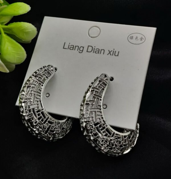 Imported Exquisite Antique-Style Crescent Hoop Earrings - Tarnish Free Elegance | Best Quality Earrings For Girls & Women | Luxury Look Earrings (Silver)