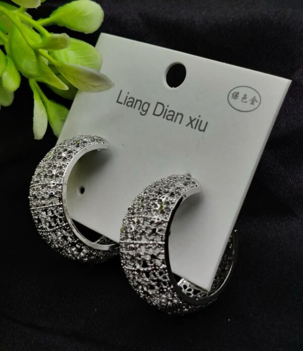 Imported Exquisite Antique-Style Crescent Hoop Earrings - Tarnish Free Elegance | Best Quality Earrings For Girls & Women | Luxury Look Earrings (Silver) - Image 6